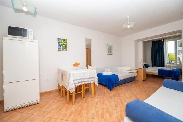 Apartmány URLIĆ u pláže Biokovka, Chorvatsko - Střední Dalmácie
