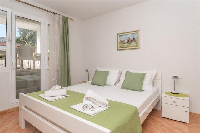 Apartmány URLIĆ u pláže Biokovka, Chorvatsko - Střední Dalmácie