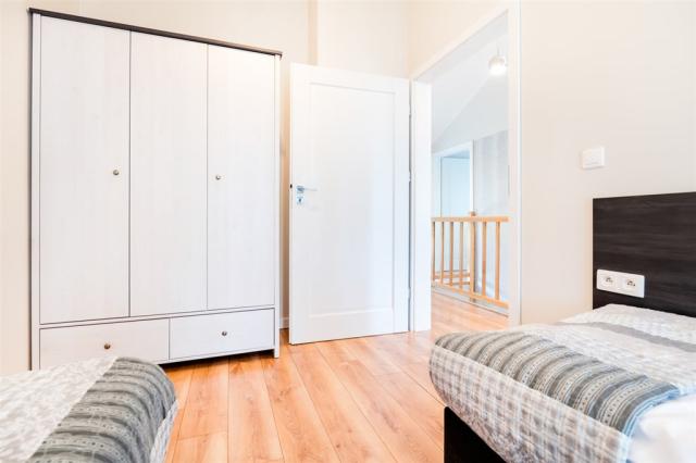 tři dvoulůžkové ložnice a denní místnost - typ Apt. B 6(+1) LUX
