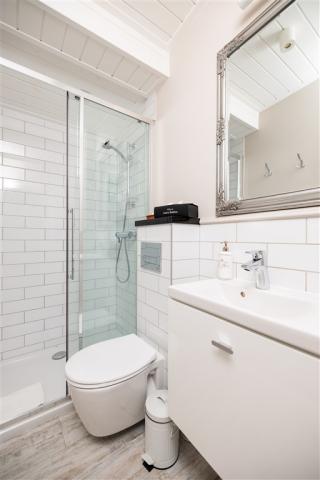 Apartament rodzinny z 2 sypialniami i balkonem