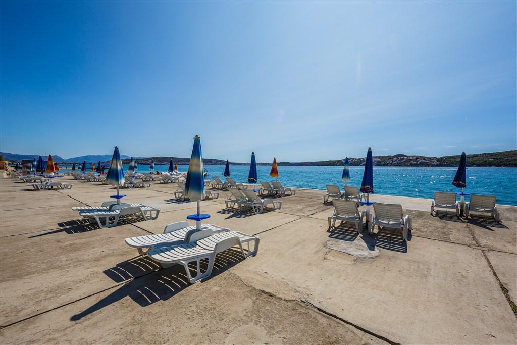 Hotel MEDENA, Trogir - Seget Donji - pláž