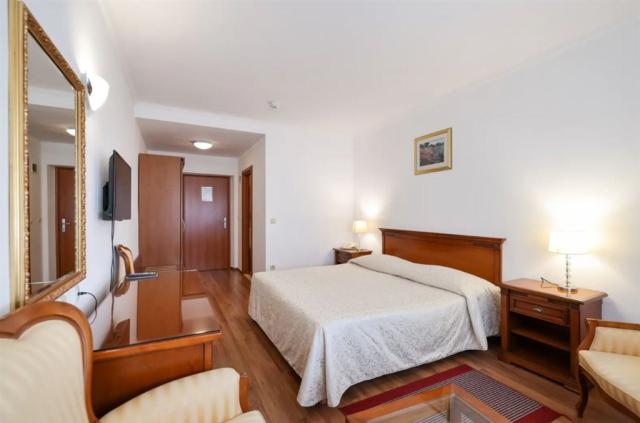 Hotel VAL (ex. JADRAN), Chorvatsko - Severní Dalmácie - Trogir 