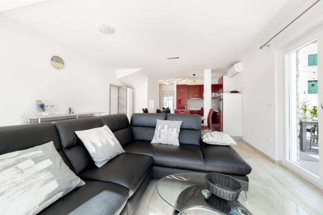 Vila BUZOV, Chorvatsko - Severní Dalmácie - Vodice - Srima, zob