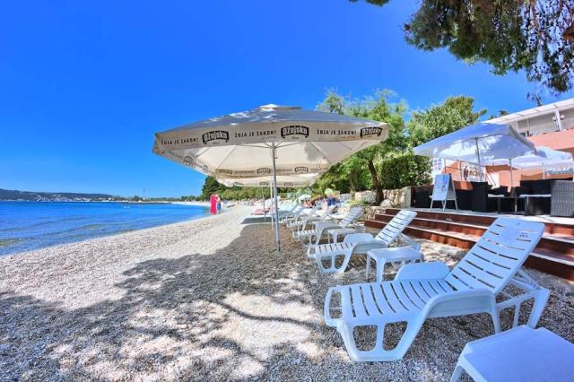 Resort RESNIK, Kaštel Štafilič - pláž