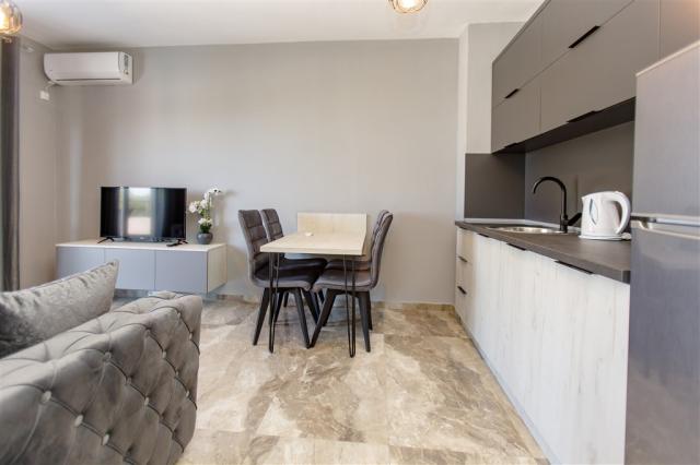 dvoulůžková ložnice a denní místnost - typ APT. 2+2 - č. 102