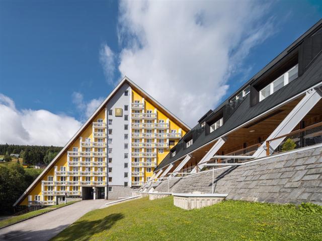Pinia Hotel & Resort