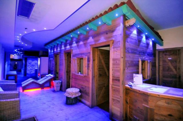 201_11_CENTROBENESSERE.JPG