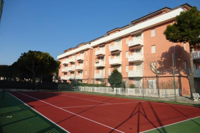 GHIRLANDINA-CAMPO-TENNIS-DO-KATALOGU-ANO.JPG