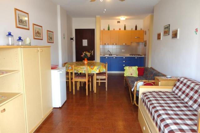 HOLIDAY-224.JPG