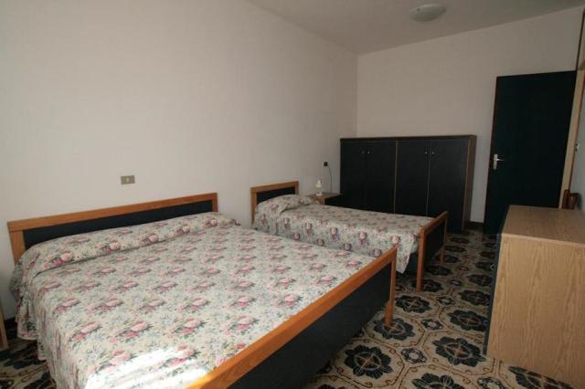 30556145.JPG