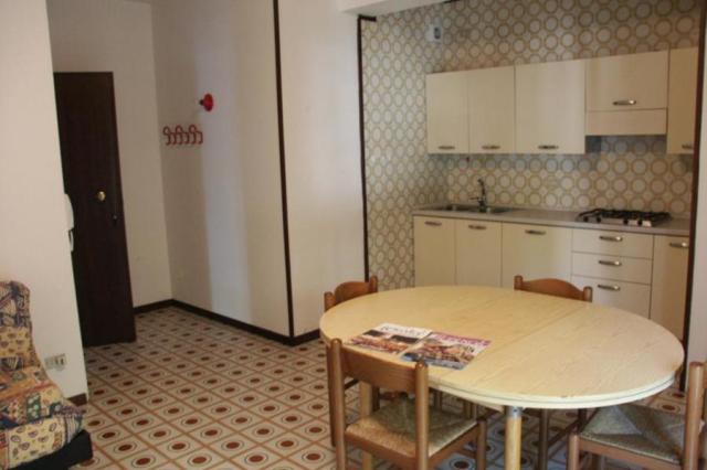 ARISTON-05.JPG