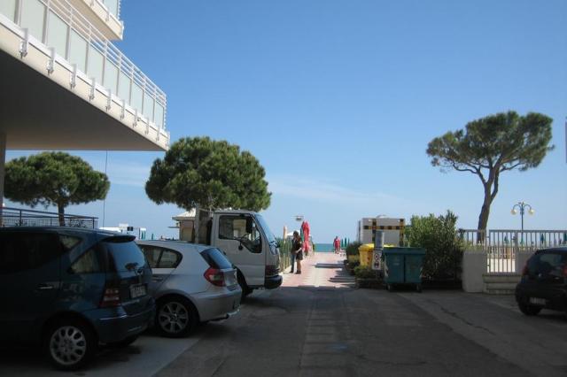 IMG-0375.JPG