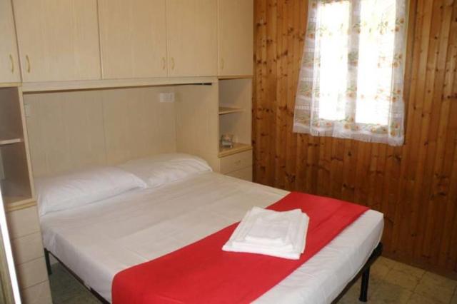 BUNGALOWS-6POSTI8.JPG