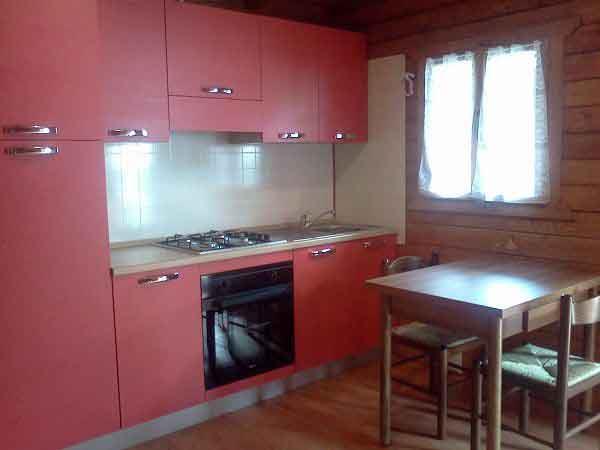 BUNGALOW-2-PERSONE-CAMPING-ITALIA-MARINA-DI-MASSA4.JPG