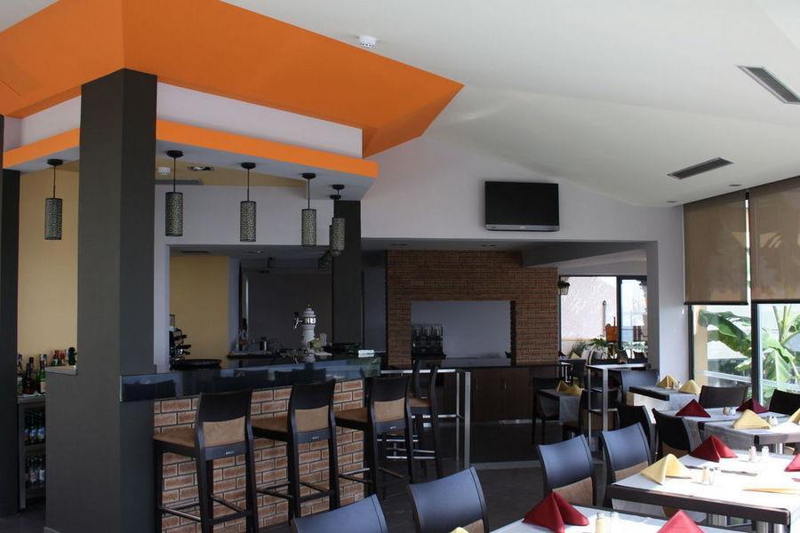 HOTEL-CAIS-DA-OLIVEIRA-GALLERY02-RESTAURANTE-LEE-H.JPG