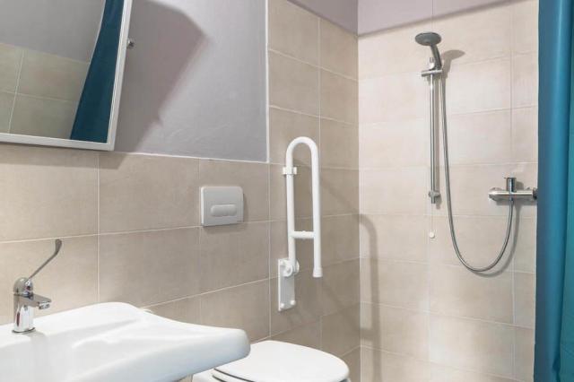 APARTMENT-SUPERIOR-BAGNO-ATTREZZATO-VILLAGGIO-SAN-.JPG