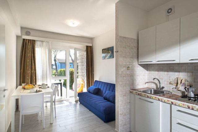 CHALET-M50-RESIDENCE-PET-CUCINA-SOGGIORNO.JPG