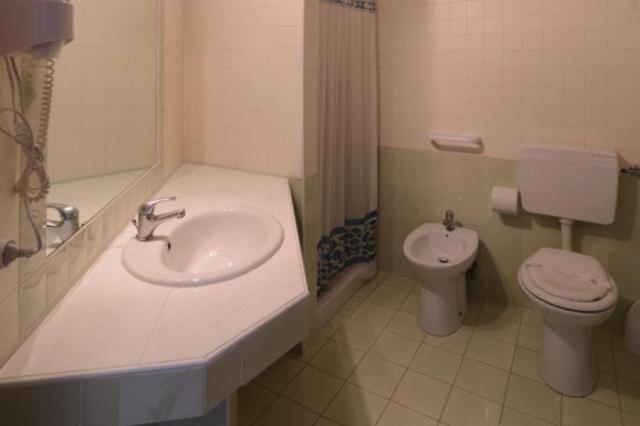 MIDI-CHALET-MAXIM-BAGNO.JPG
