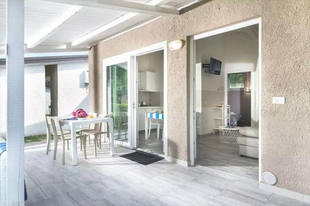 APARTMENT_SUPERIOR_PLUS_TAVOLO.JPG