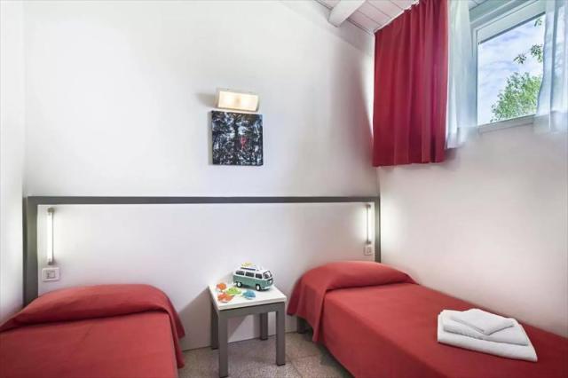 APARTMENT_STANDARD_CAMERA_LETTI_SINGOLI.JPG