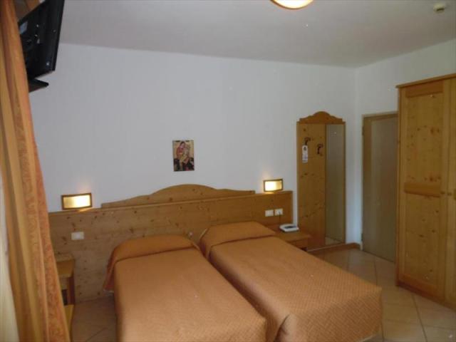 260354057.JPG