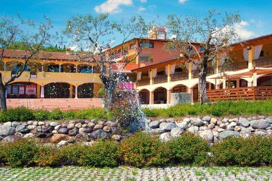ESTERNO-HOTEL.JPG