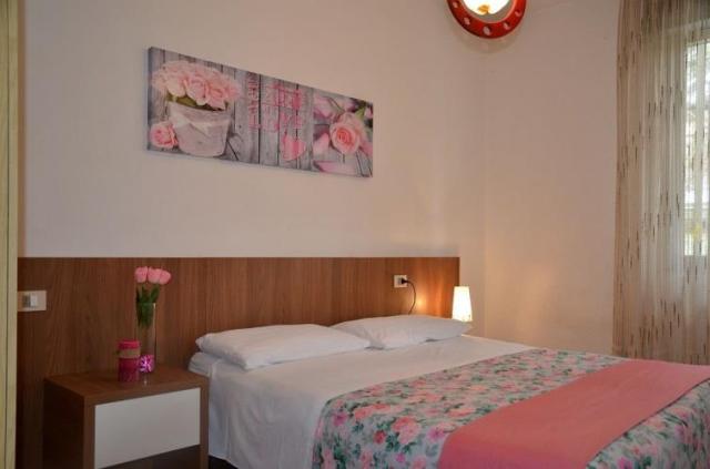 VIALE AURORA_TRILO C1-6_FOTO 1.JPG