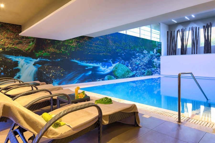 FOUR-VIEWS-OASIS-MADEIRA-HOTEL-FOUR-STONES-SPA-PIS.JPG