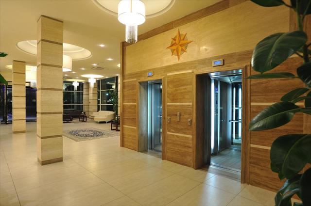 HALL (5).JPG