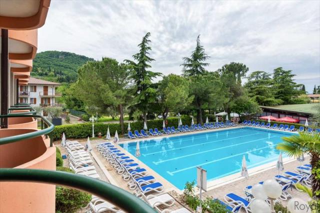 PALME-ROYAL-SUITE-GARDA-10.JPG
