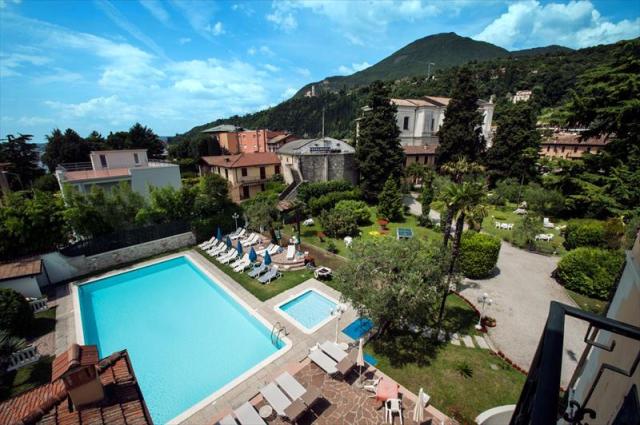 97_16_PISCINA.JPG