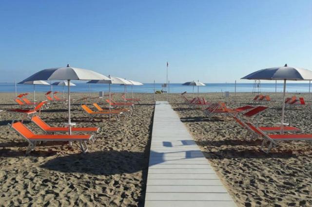 VILLE DE PARIS_SPIAGGIA.JPG