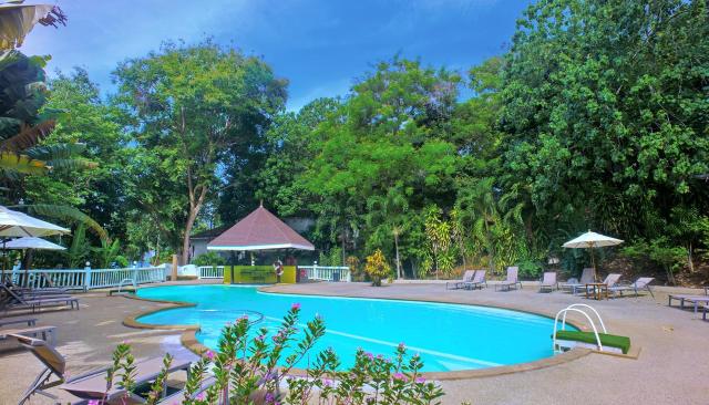 Kombinace - Phi Phi Bay View Resort ***, Phi Phi - pláž Laem Hi