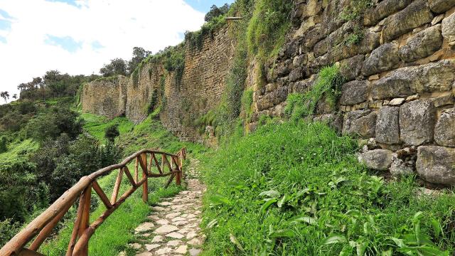 Severní Peru - hory, vodopády a archeologické skvosty