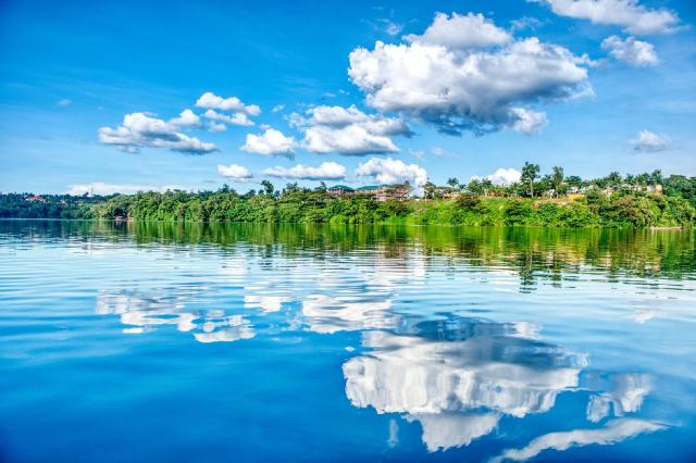 Okruh Ugandou a horské gorily