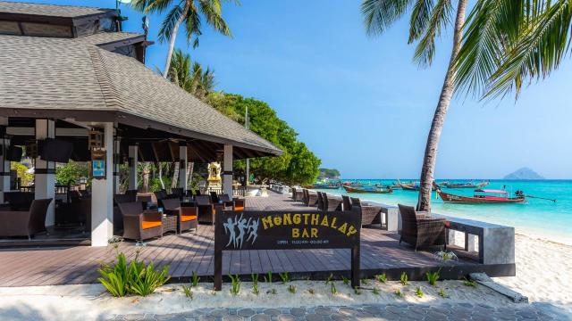Kombinace - Holiday Inn Resort ****, Phi Phi - pláž Laem Tong, 