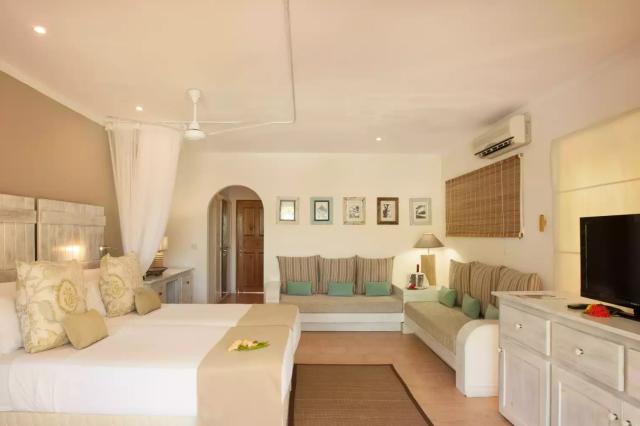 Indian Ocean Lodge , Praslin