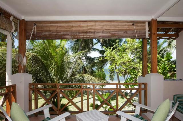 Indian Ocean Lodge , Praslin