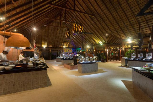 Vilamendhoo Island Resort, jižní Ari atol