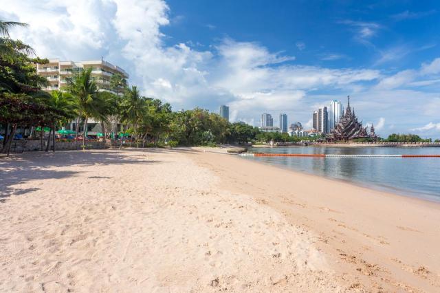 Kombinace - Garden Sea View Resort ****, Pattaya - pláž Wong Pr
