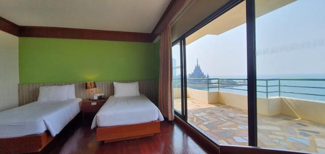 Kombinace - Garden Sea View Resort ****, Pattaya - pláž Wong Pr