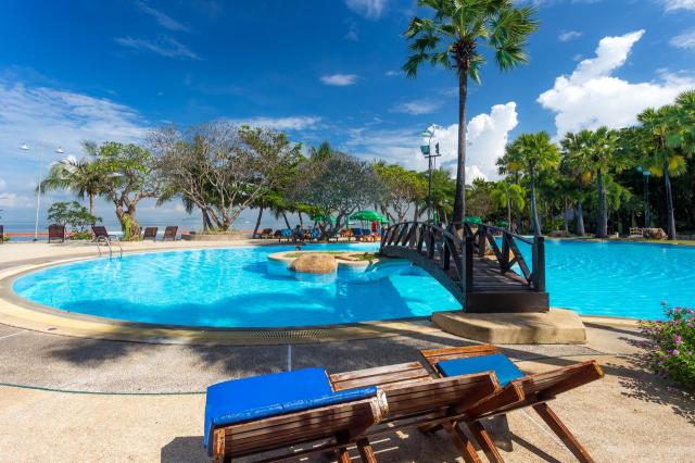 Kombinace - Garden Sea View Resort ****, Pattaya - pláž Wong Pr