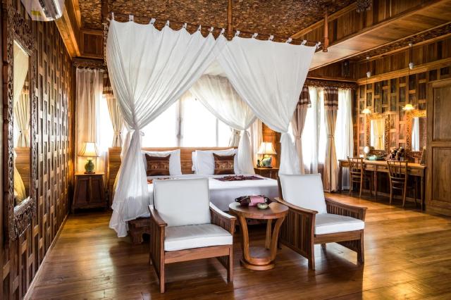Kombinace - Santhiya Puket Natai Resort & SPA ***** - pláž Nata