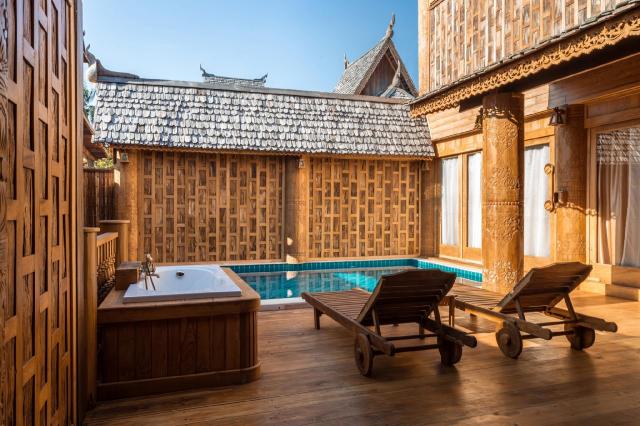Kombinace - Santhiya Puket Natai Resort & SPA ***** - pláž Nata