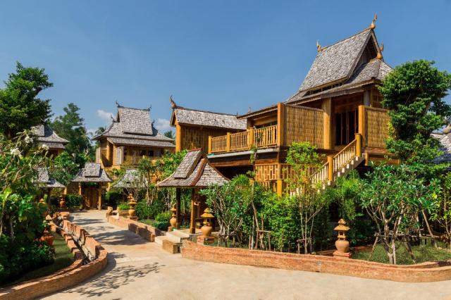 Kombinace - Santhiya Puket Natai Resort & SPA ***** - pláž Nata