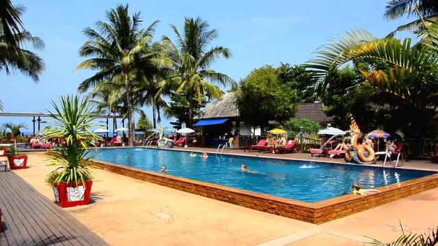 Kombinace - Nakara Long Beach Resort ***, Ko Lanta - pláž Long,