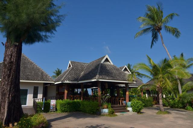 Kombinace - Nakara Long Beach Resort ***, Ko Lanta - pláž Long,