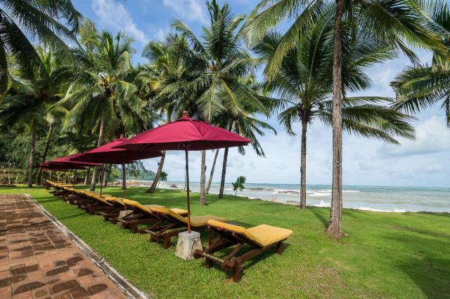 Kombinace - Khaolak Laguna Resort ****, Khaolak - pláž Nang Tho