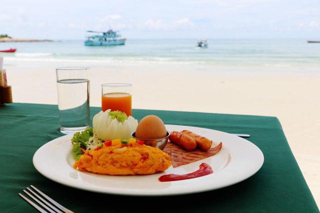 Kombinace - La Lune Beach Resort ***, Ko Samet - pláž Ao Wong D