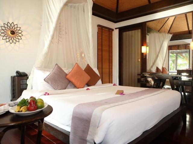 Kombinace - Le Vimarn Cottages & Spa ****, Ko Samet - pláž Ao P